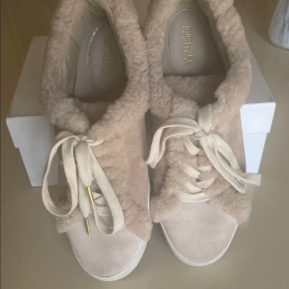 Michael Kors MK Tan MK Shearling Sneakers - Picture 4 of 4